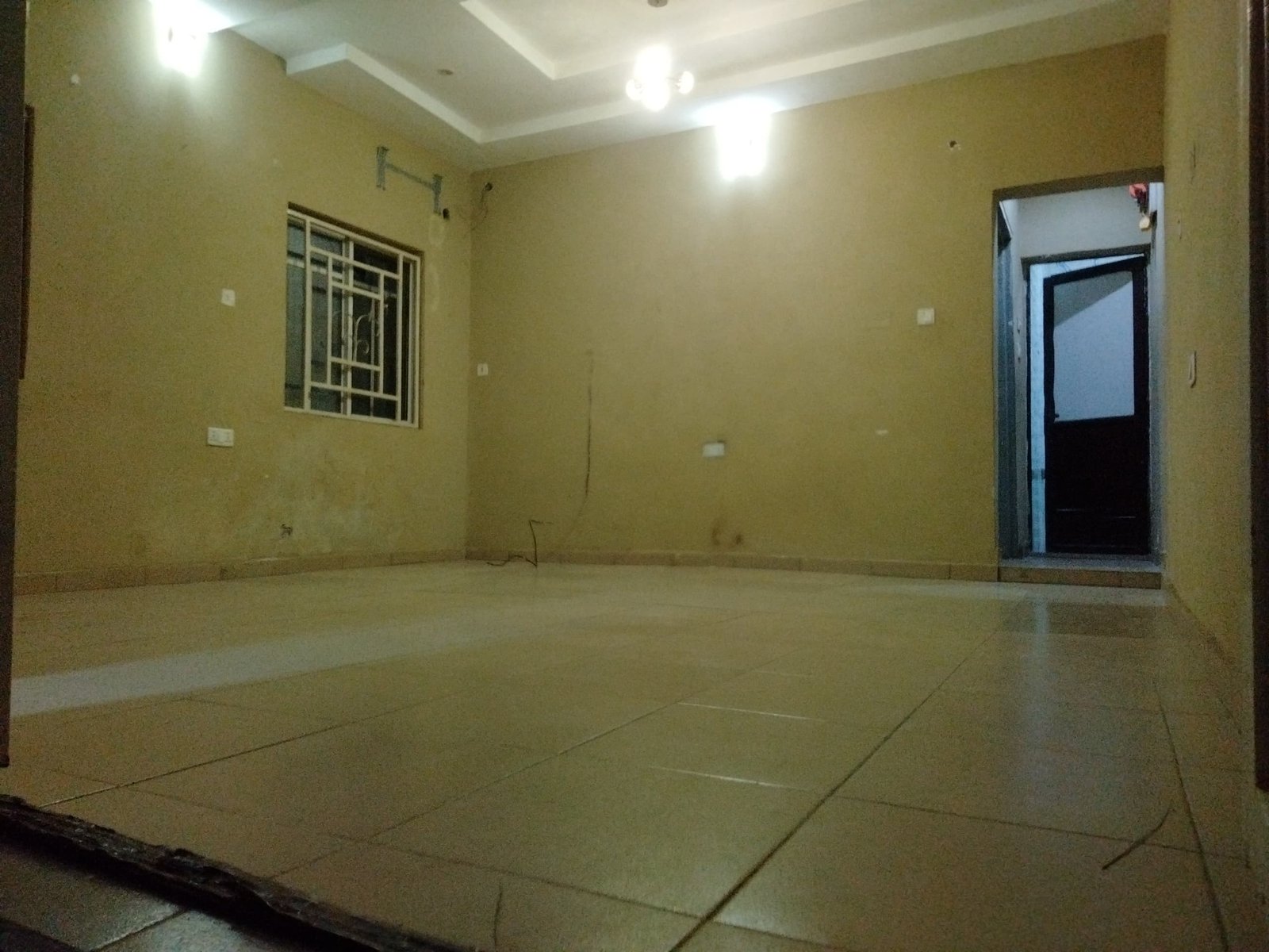 1 Bed Room